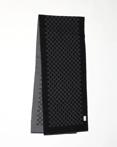 Gucci Gg Wool Scarf In Black