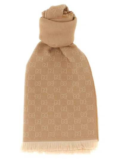 GUCCI GUCCI GG WOOL SCARF