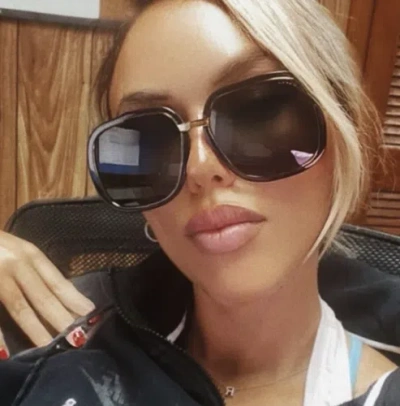 Pre-owned Gucci Gg0905s-001-60 Gold Sunglasses In Gray