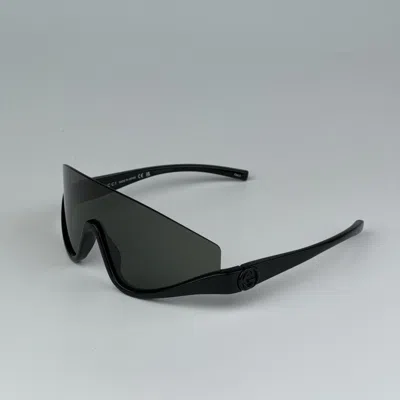 Pre-owned Gucci Gg1650s 001 Black Grey Unisex Shield Mask Sunglasses Gg 1650s In Gray