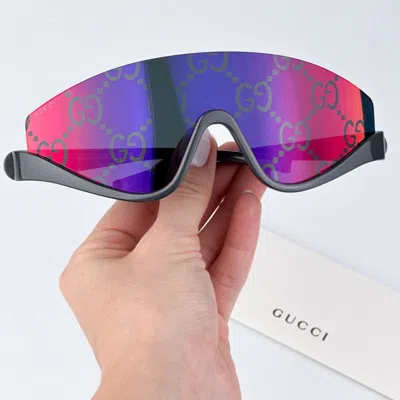 Pre-owned Gucci Gg1650s 009 Grey Red Mirror Logo Unisex Shield Sunglasses Gg 1650s
