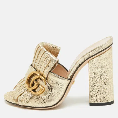 Pre-owned Gucci Gold Textured Leather Gg Marmont Fringed Slide Sandals Size 34.5