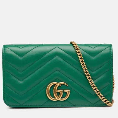 Pre-owned Gucci Green Mini Gg Marmont Matelasse Leather Wallet On Chain