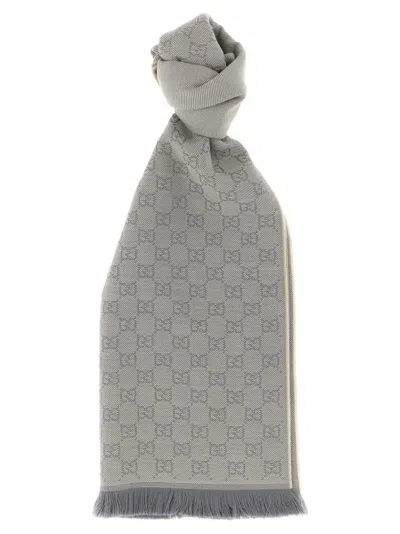 Gucci Grey Gg Wool Scarf In Gray