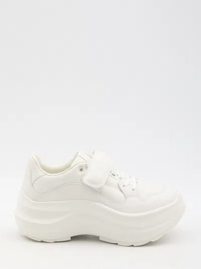 Gucci Wave Trainers In White