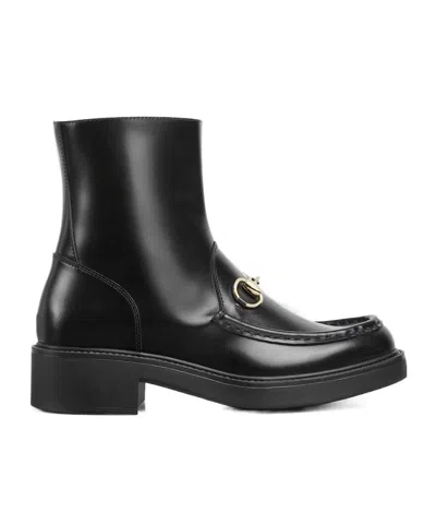 Gucci Horse Collar Button-down Short Boots In Black