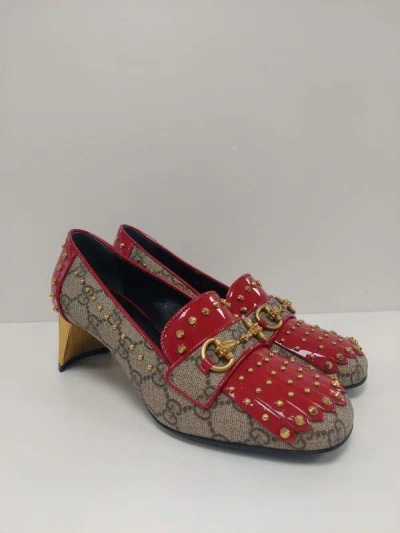 Gucci Horse Title Button High-heeled Loafers In Brown