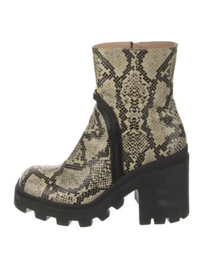 Pre-owned Gucci Horsebit Accent Embossed Leather Boots In Neutral