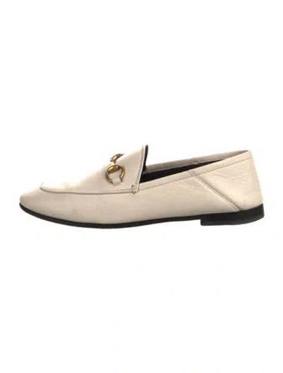 Pre-owned Gucci Horsebit Accent Leather Loafers In White