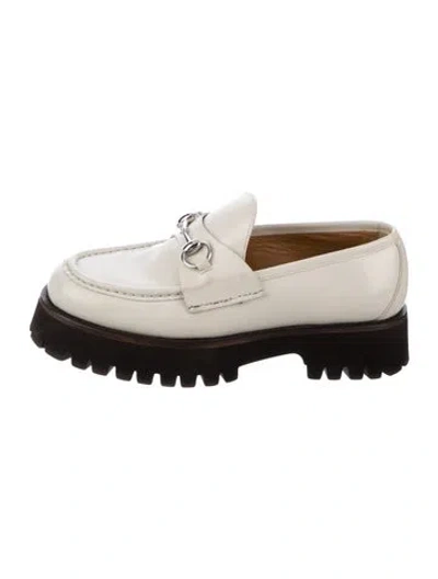 Pre-owned Gucci Horsebit Accent Leather Loafers In White