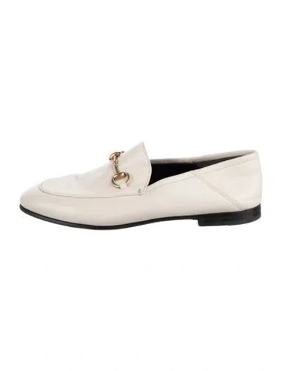 Pre-owned Gucci Horsebit Accent Leather Loafers In White