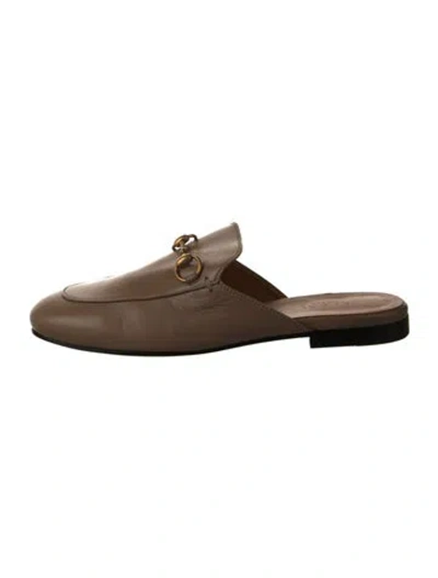 Pre-owned Gucci Horsebit Accent Leather Mules In Neutral