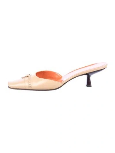 Pre-owned Gucci Horsebit Accent Leather Mules In Neutral