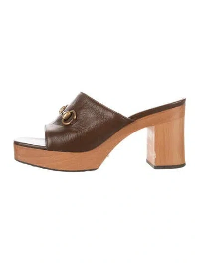 Pre-owned Gucci Horsebit Accent Leather Slides In Brown