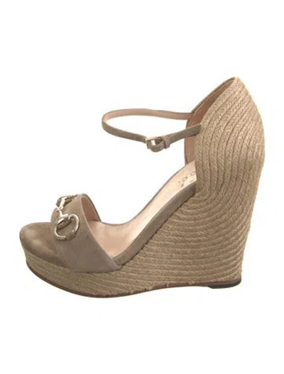 Pre-owned Gucci Horsebit Accent Suede Espadrilles In Neutral