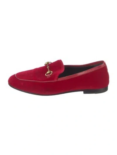 Pre-owned Gucci Horsebit Accent Velvet Loafers In Red