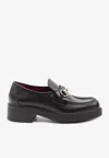 Gucci Logo-chain Leather Loafers In Black