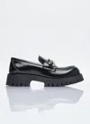 Gucci Logo-chain Leather Loafers In Black