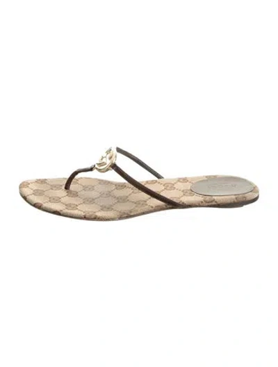 Pre-owned Gucci Interlocking G Logo Canvas Flip Flops In Neutral