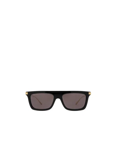 Gucci Interlocking G Logo-engraved Rectangle-frame Sunglasses In Black