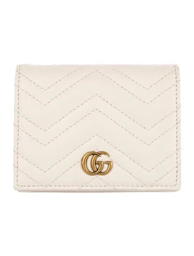 Pre-owned Gucci Interlocking G Logo Leather Compact Wallet In Neutral