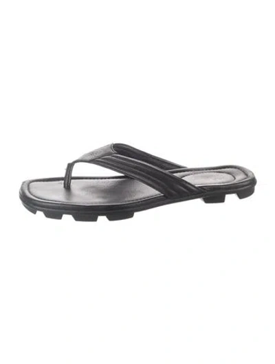 Pre-owned Gucci Interlocking G Logo Leather Flip Flops In Black