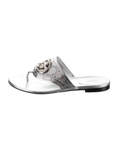 Pre-owned Gucci Interlocking G Logo Leather Flip Flops In Metallic/silver