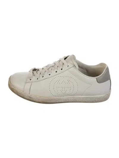 Pre-owned Gucci Interlocking G Logo Leather Sneakers In White
