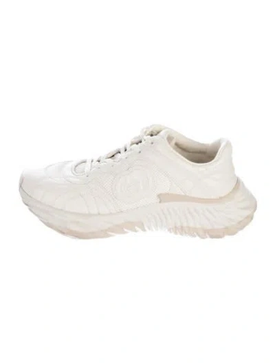 Pre-owned Gucci Interlocking G Logo Leather Sneakers In White