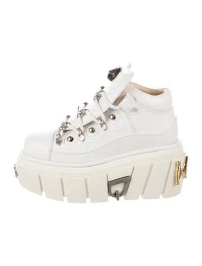 Pre-owned Gucci Interlocking G Logo Leather Wedge Sneakers In White