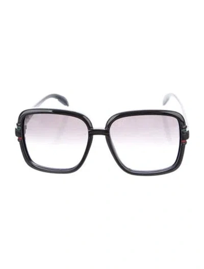 Pre-owned Gucci Interlocking G Logo Oversize Sunglasses In Black