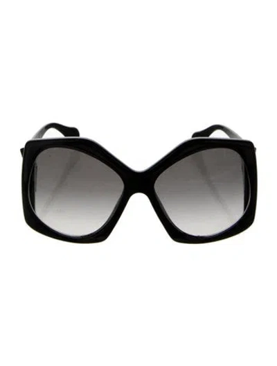 Pre-owned Gucci Interlocking G Logo Oversize Sunglasses In Black