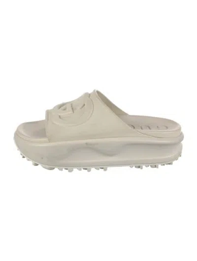Pre-owned Gucci Interlocking G Logo Rubber Slides In Neutral