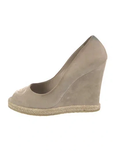 Pre-owned Gucci Interlocking G Logo Suede Espadrilles In Neutral