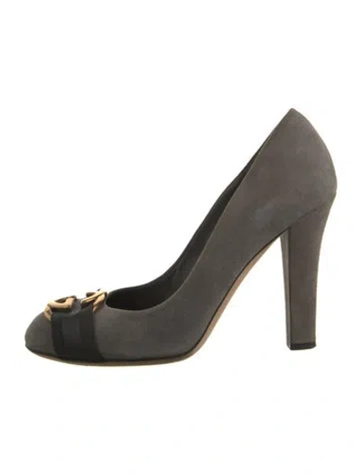 Pre-owned Gucci Interlocking G Logo Suede Pumps In Grey