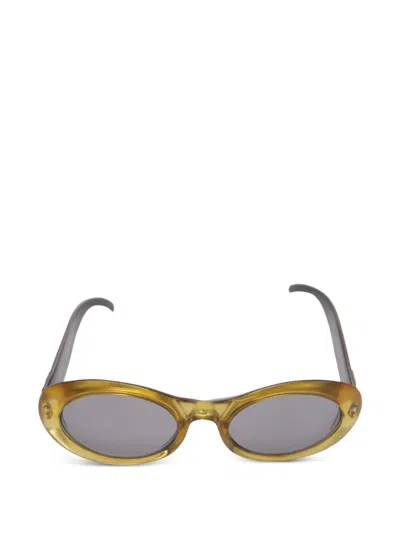 Pre-owned Gucci Interlocking Gg Oval-frame Sunglasses In Yellow