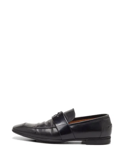 Pre-owned Gucci Interlocking-gg Leather Loafers In Black