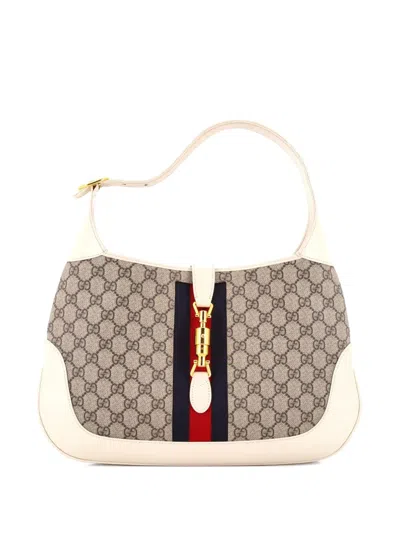 Pre-owned Gucci Jackie 1961 Gg Coated Canvas Medium Hobo Bag In Brown