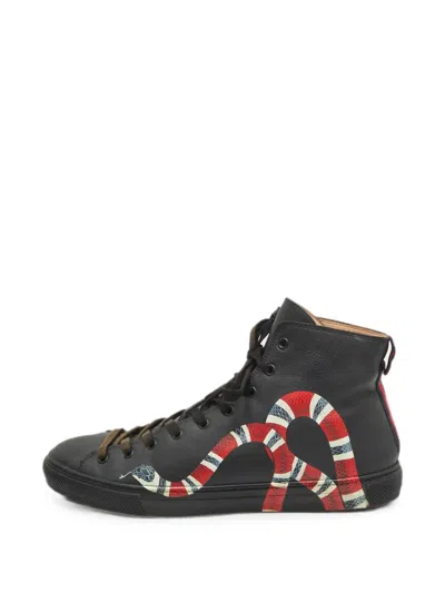 Pre-owned Gucci Kingsnake Print Leather Sneakers In Black