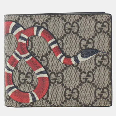 Pre-owned Gucci Kingsnake Printed Gg Supreme Wallet In Beige