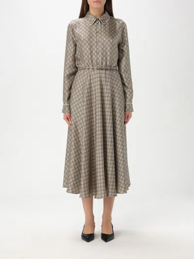 Gucci Gg Supreme-print Silk Midi Dress In Neutrals