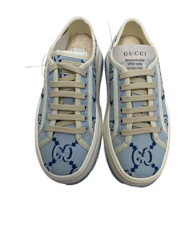 Gucci Lace-up Low-top Sneakers In Gray