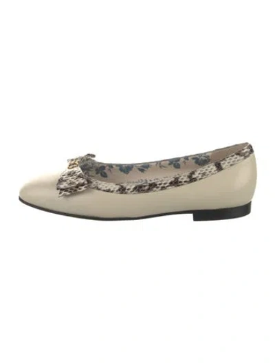 Pre-owned Gucci Leather Animal Print Flats In Neutral
