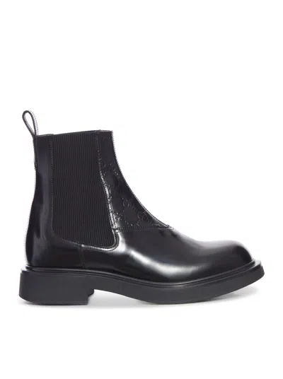 Gucci Leather Ankle Boot With Single "gg" Grain In Black