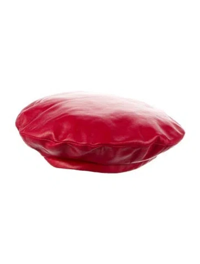 Pre-owned Gucci Leather Beret In Red