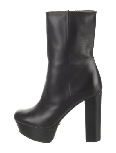 Pre-owned Gucci Leather Boots In Black