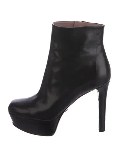 Pre-owned Gucci Leather Boots In Black