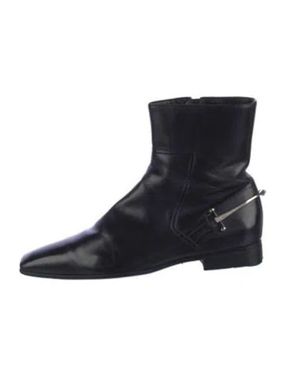 Pre-owned Gucci Leather Boots In Black