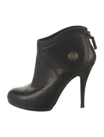 Pre-owned Gucci Leather Boots In Black