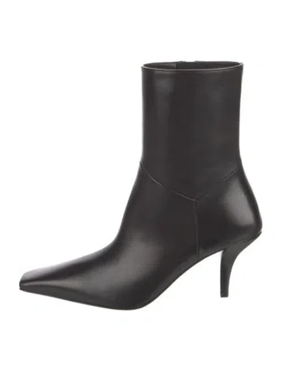 Pre-owned Gucci Leather Boots In Black